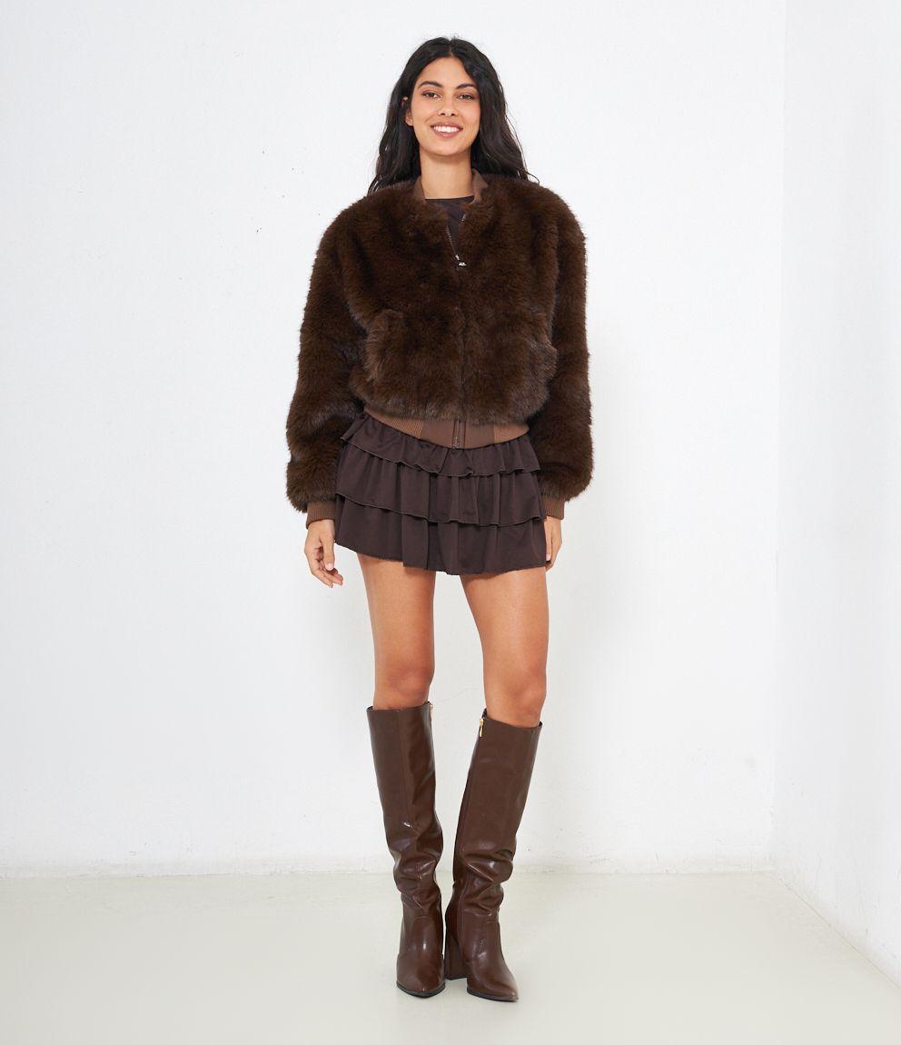 Chaqueta corta efecto pelo