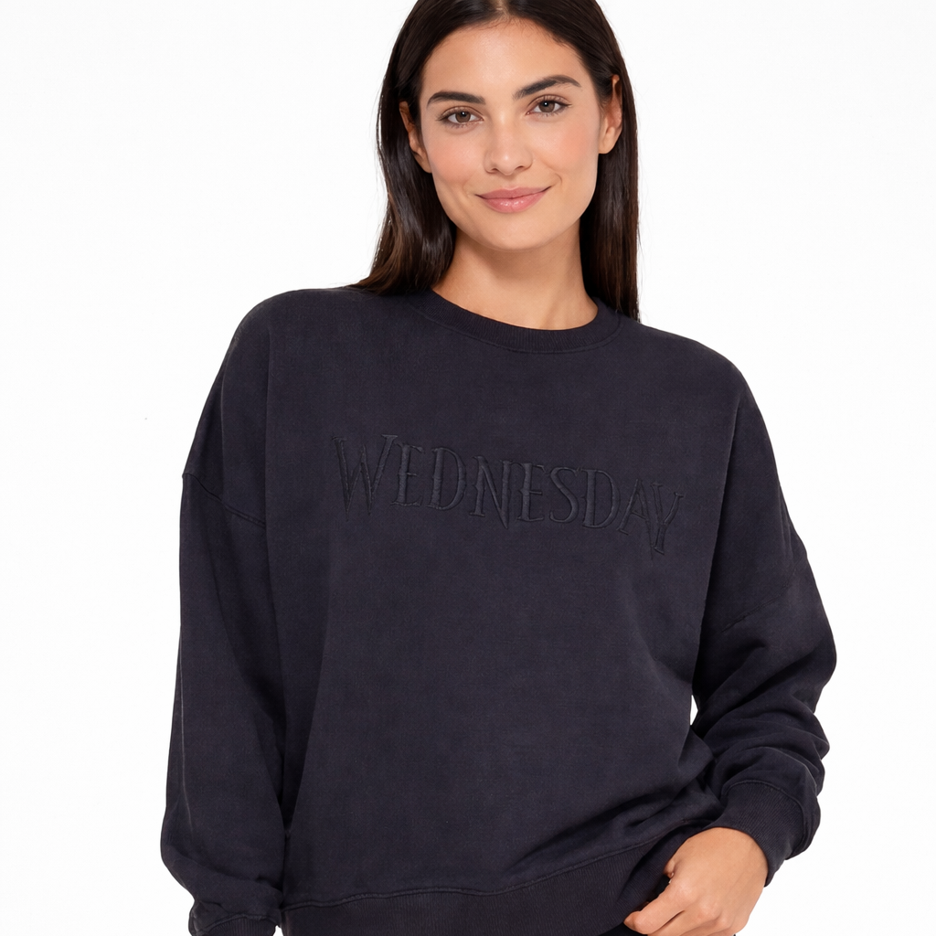 Sudadera negra “Wednesday”