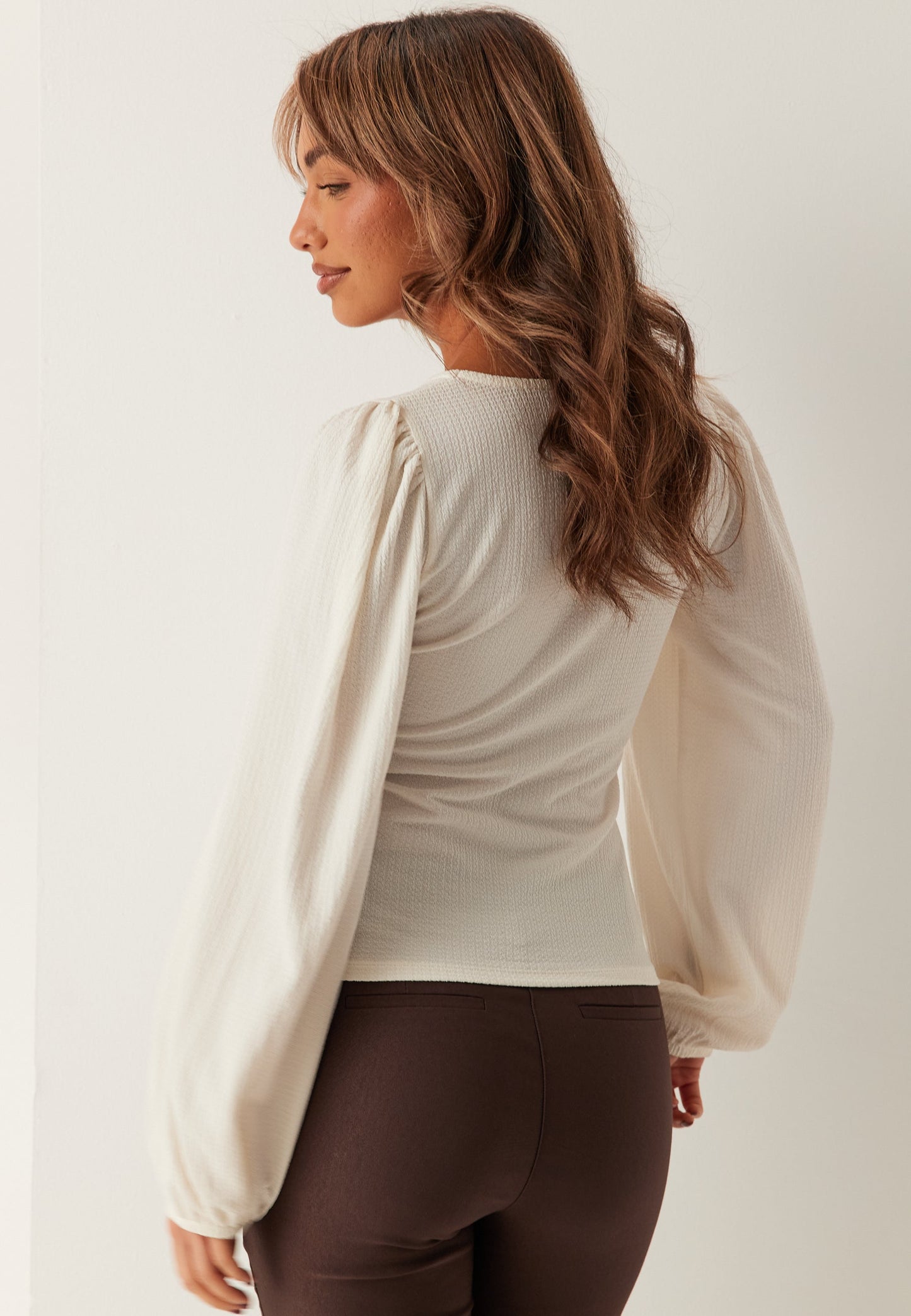 Top con cuello cuadrado